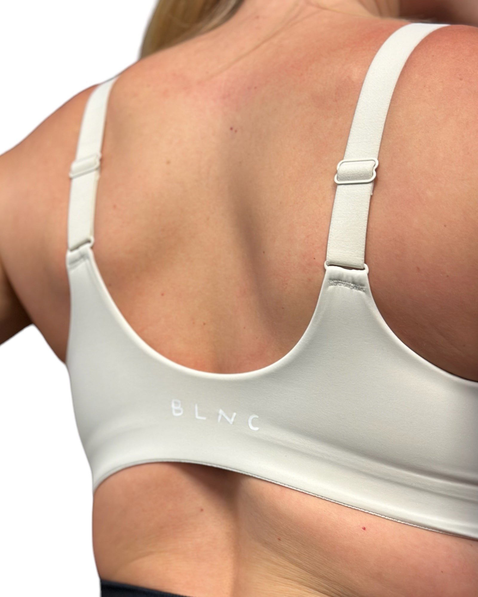 Everyday Sport top White Shapeuupse